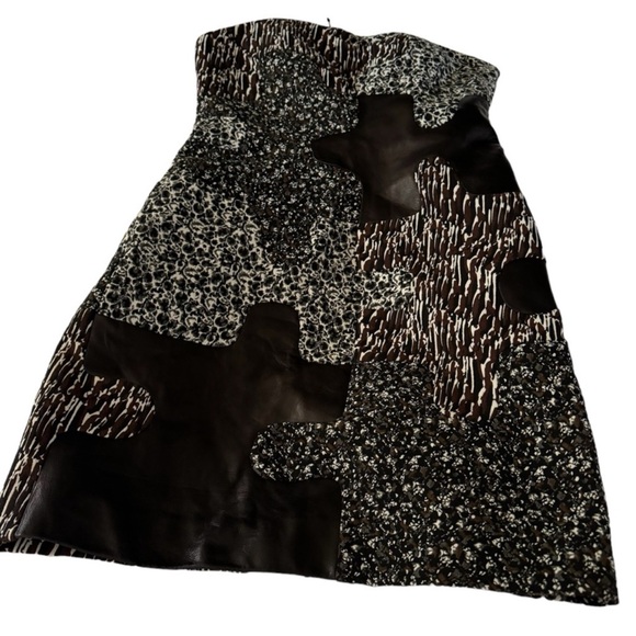 Diane Von Furstenberg Maria Black Fog Multi Mini Dress, NWT, Size 6,
$125 $598 - Picture 2 of 5